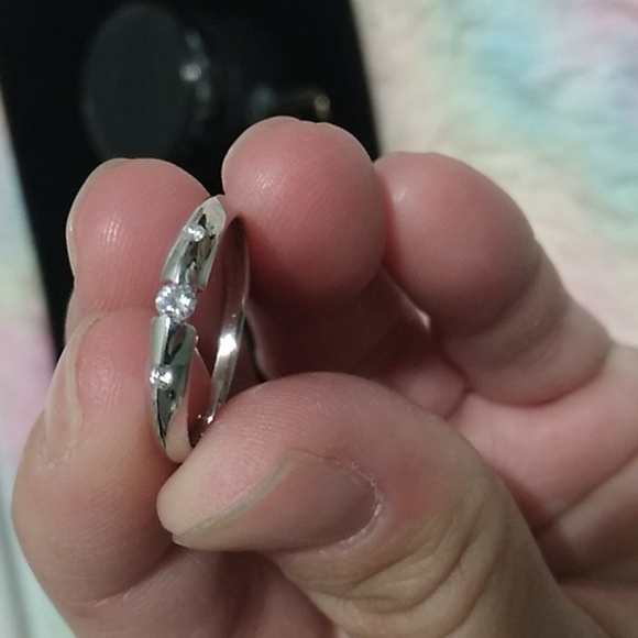 SALE! Authentic Platinum 0.1ct Genuine Diamond Ring 💍 Size 6 Gently Worn - Picture 7 of 12